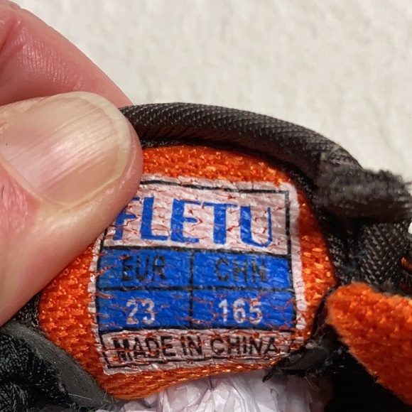 5/$20 Fletu size 7 boys brown orange sneaker - Picture 7 of 8